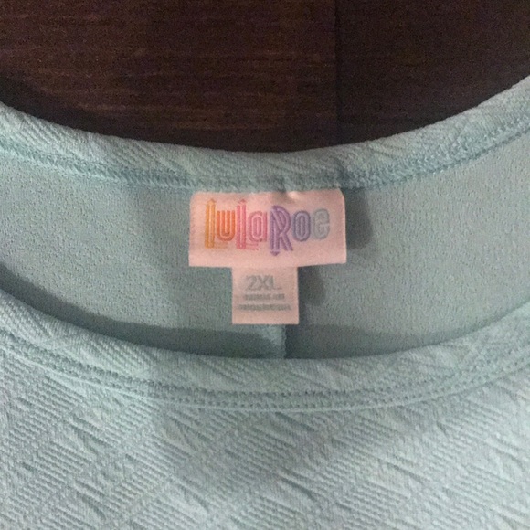 Lularoe Carly - Picture 2 of 2